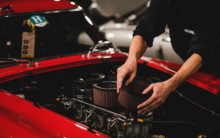 Detail olejového systému motoru